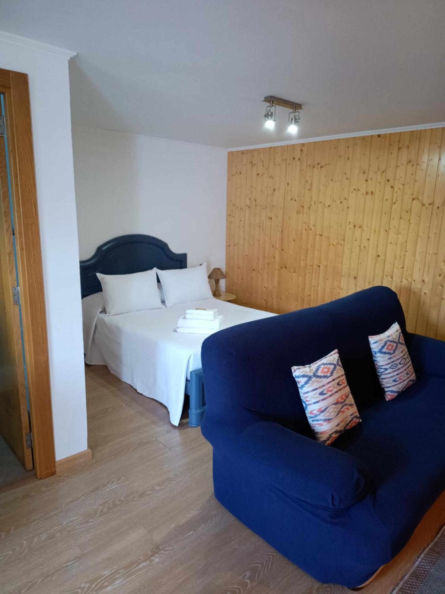 Apartamentos Playa De Seiruga マルピカ エクステリア 写真